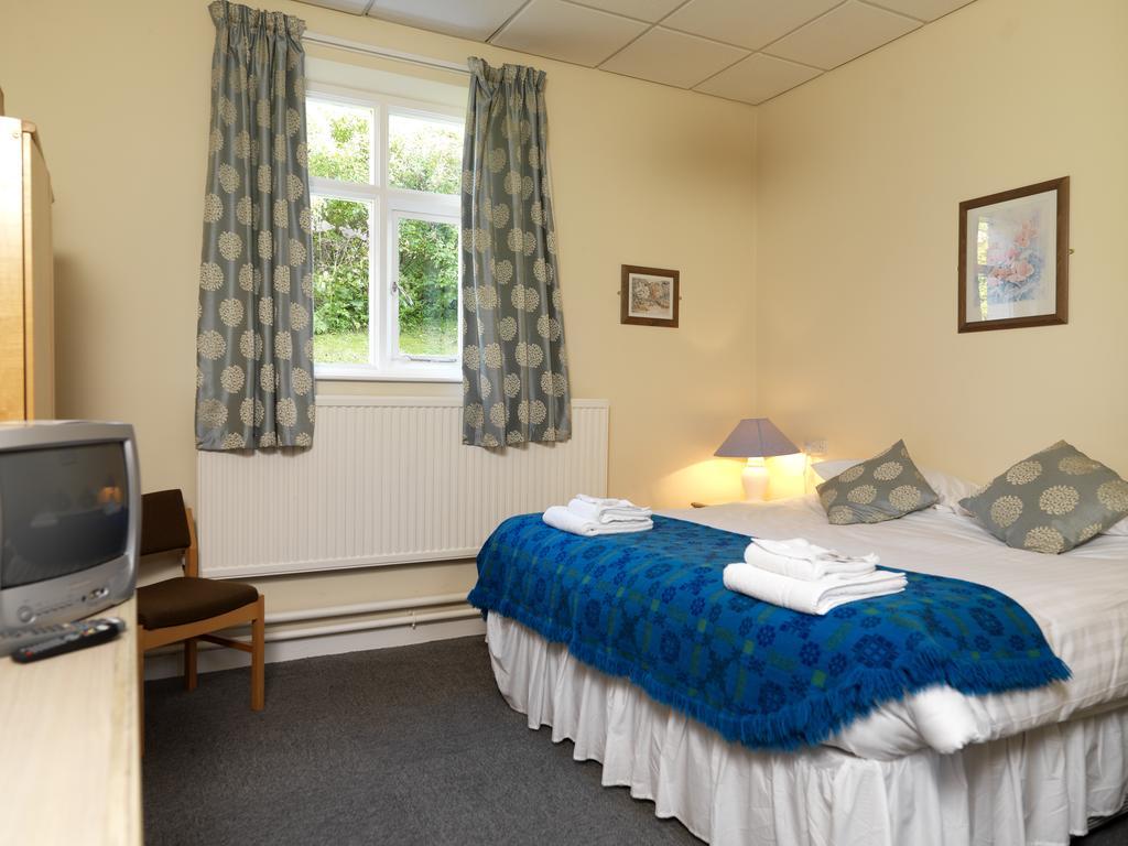Gregynog Hall Hostal Tregynon Habitación foto