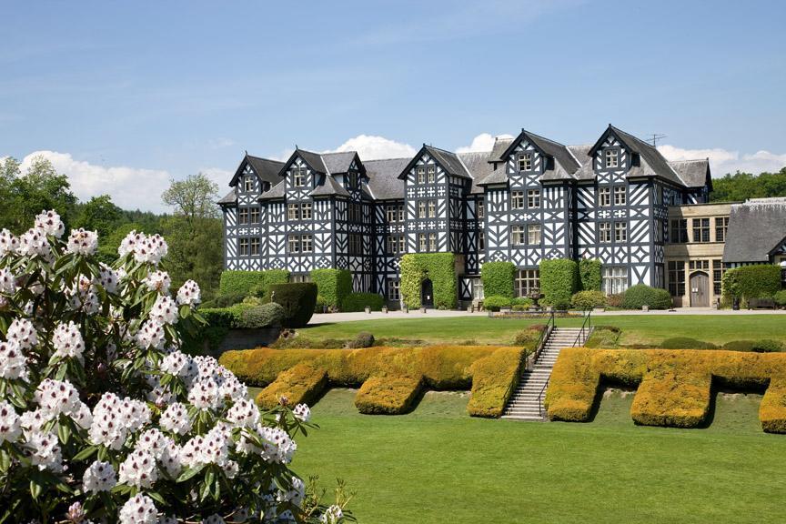 Gregynog Hall Hostal Tregynon Exterior foto